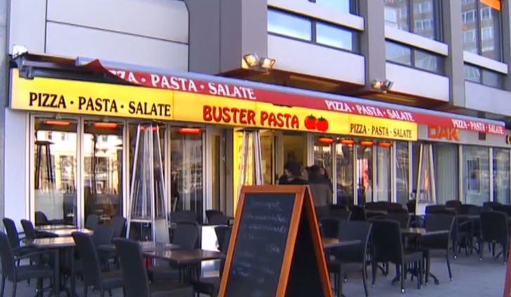 Porno-Star Dolly Buster eröffnete ihr eigenes Restaurant. Mit dem «Buster Pasta» in der Frankfurter Innenstadt möchte die 42-jährige Unternehmerin italienische Gerichte zu kleinen Preisen anbieten. Foto: Google Streetview
